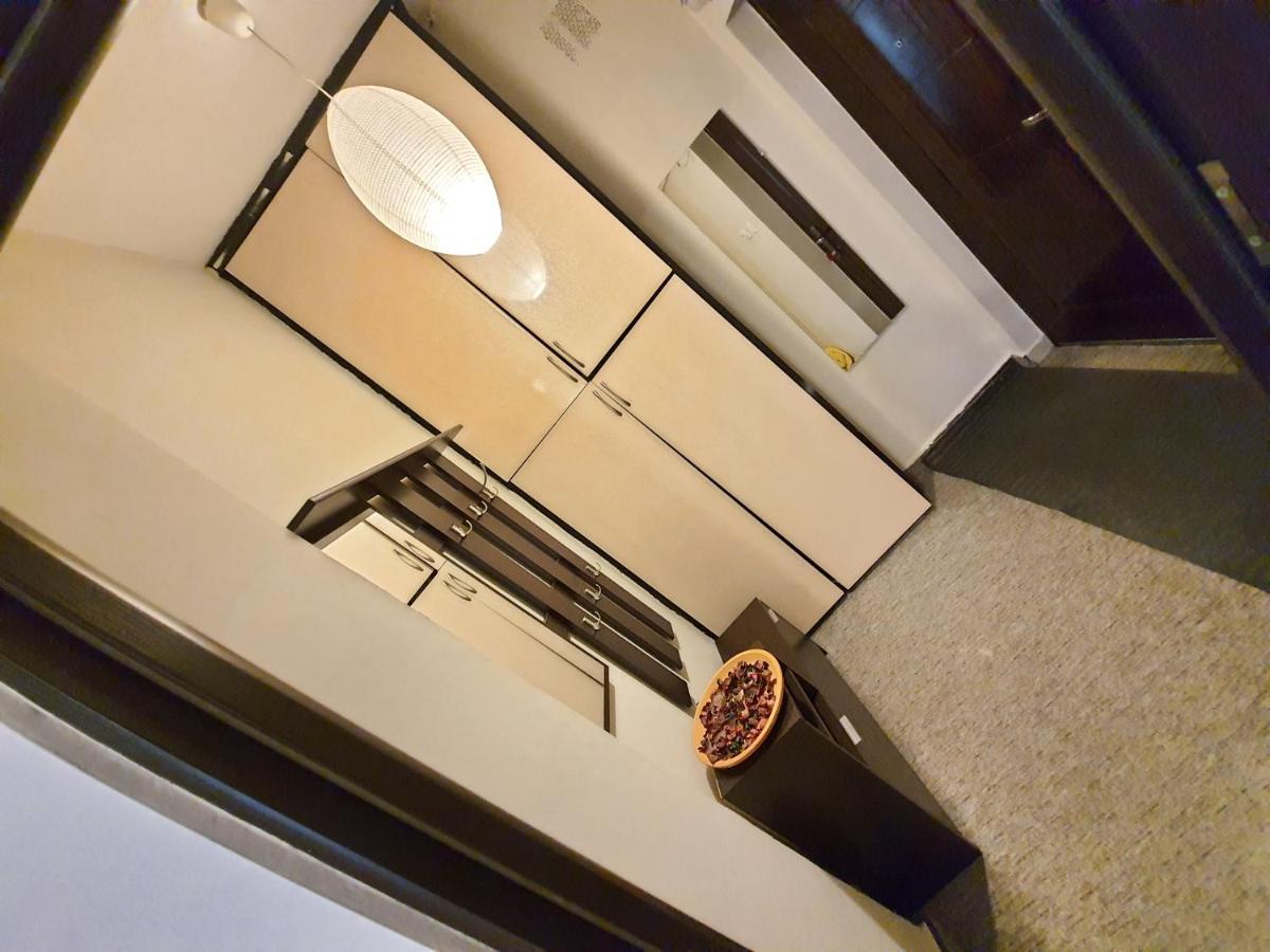 Global Downtown Apartments - Universitate - Calea Victoriei Bukarest Kültér fotó