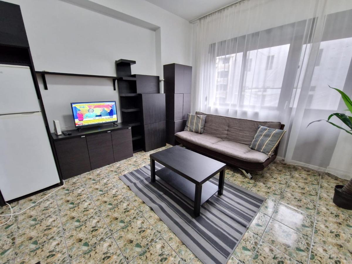 Global Downtown Apartments - Universitate - Calea Victoriei Bukarest Kültér fotó